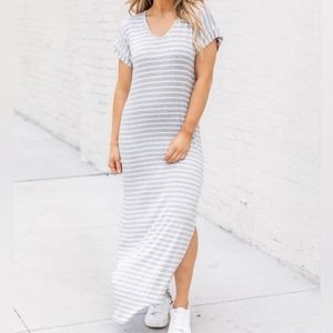 Pink Lily Set Yourself Free Grey / White Striped Maxi T-shirt d…